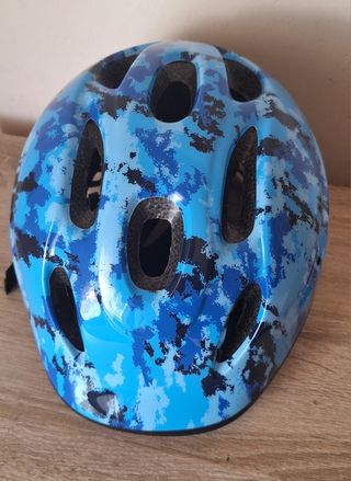 Casco y rodilleras Niño