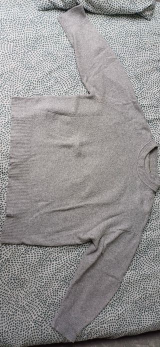Jersey Pull&Bear gris - Talla M
