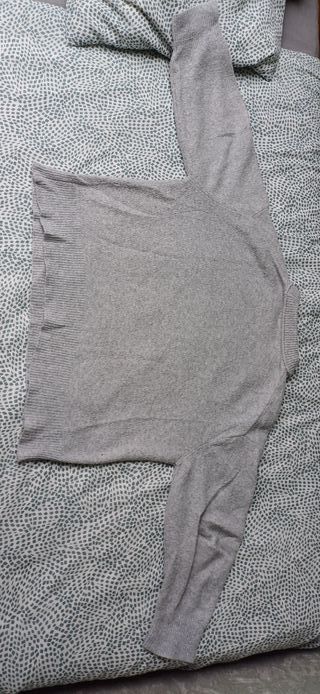 Jersey Pull&Bear gris - Talla M