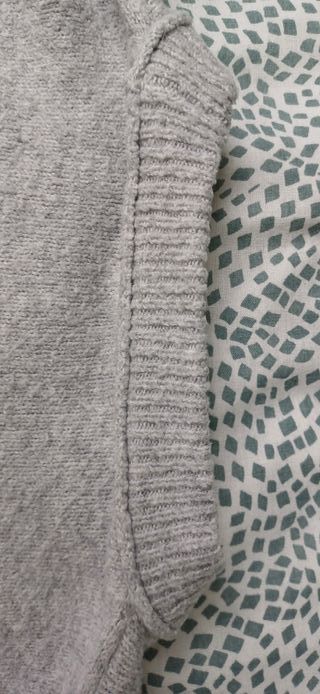 Jersey Pull&Bear gris - Talla M