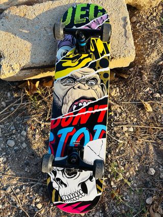 Monopatín - Diseño Graffiti
