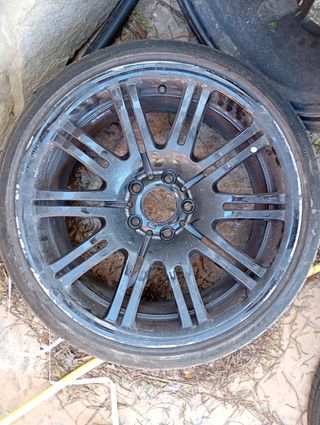 Llantas 19" con neumáticos