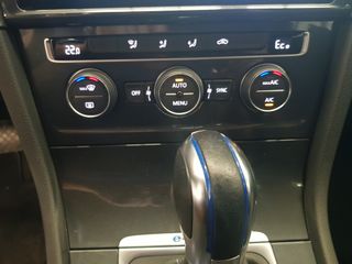 Volkswagen Golf VII berlina e-Golf 35kwh1