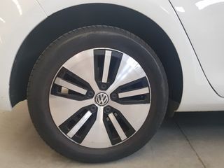 Volkswagen Golf VII berlina e-Golf 35kwh1