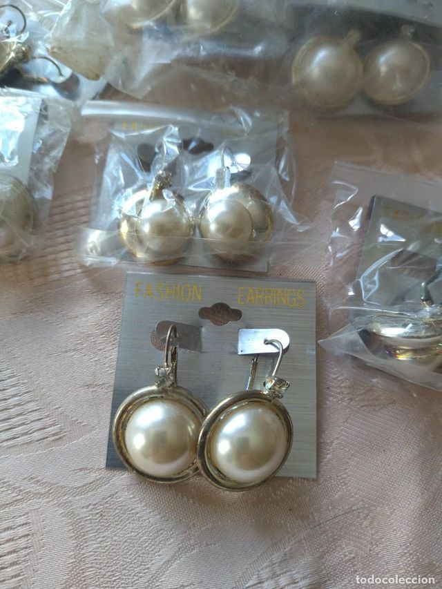 Lote bisutería: pendientes, collares, pulseras