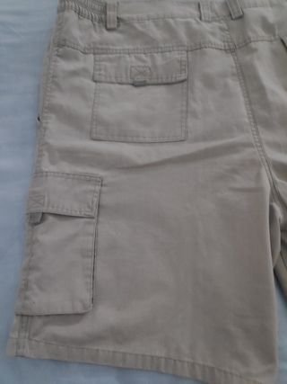 Bermudas Cargo Beige Hombre