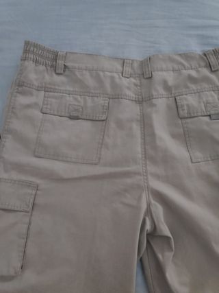 Bermudas Cargo Beige Hombre