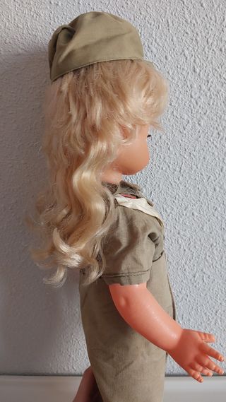 Muñeca años 70 mili Española