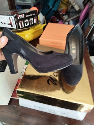 Scarpe Rafine nere in suede