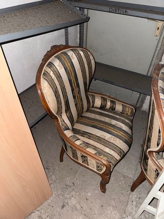 2 Butacas antiguas de madera