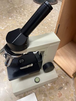Microscopio Bobes escolar