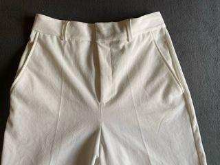 Pantalones H&M blancos, tiro alto