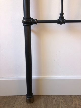 Cabecero antiguo de forja