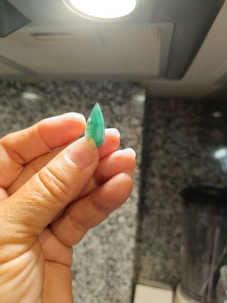 Piedra Esmeralda - Lágrima