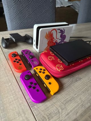 Nintendo Switch OLED Pokémon Scarlatto/Viola