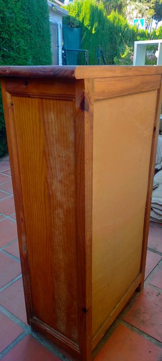 Conjunto dormitorio madera: cómoda + 2 mesitas