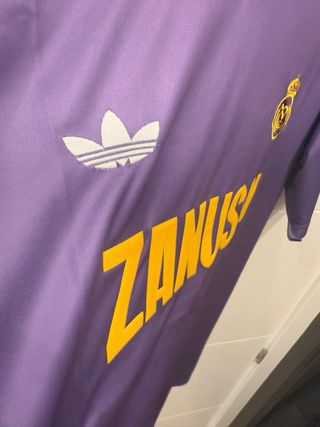 Camiseta Morada futbol