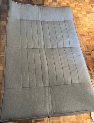 Sofá cama gris - Cómodo y práctico