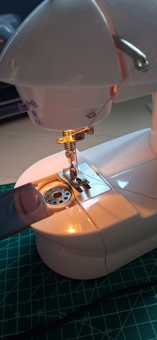 Mini Máquina Coser SM-202A