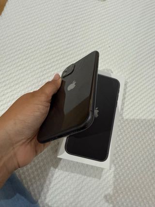 iPhone 11 negro - 64GB