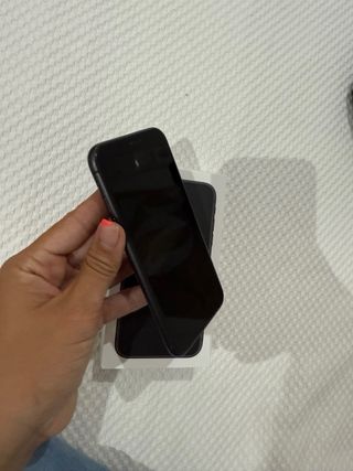iPhone 11 negro - 64GB