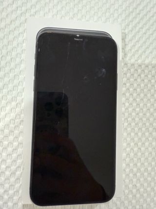 iPhone 11 negro - 64GB