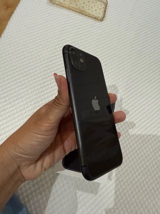 iPhone 11 negro - 64GB