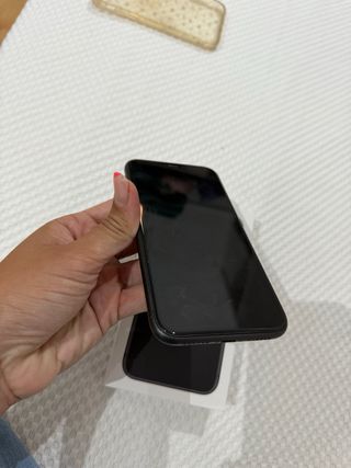 iPhone 11 negro - 64GB