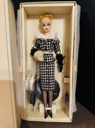 Barbie Silkstone Walking Suit