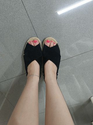 Sandalias Bimba y Lola negras