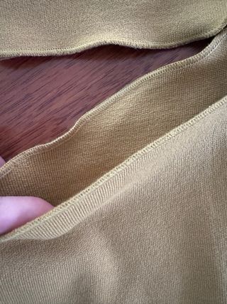 Vestido Zara asimétrico verde oliva