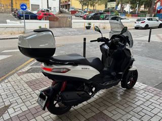 Piaggio Mp3 400 Sport- Scooter 3 Ruedas