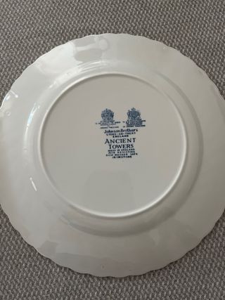 2 Platos Ancient Towers | Vajilla