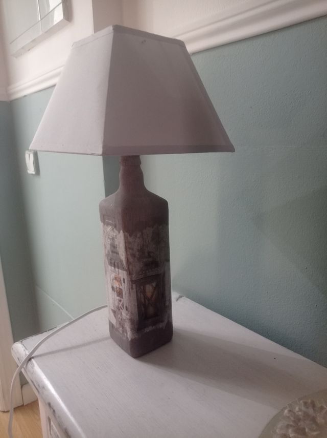 Lámpara artesanal botella reciclada
