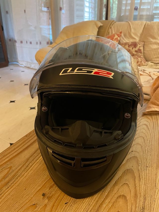 Casco integral moto LS2 negro mate