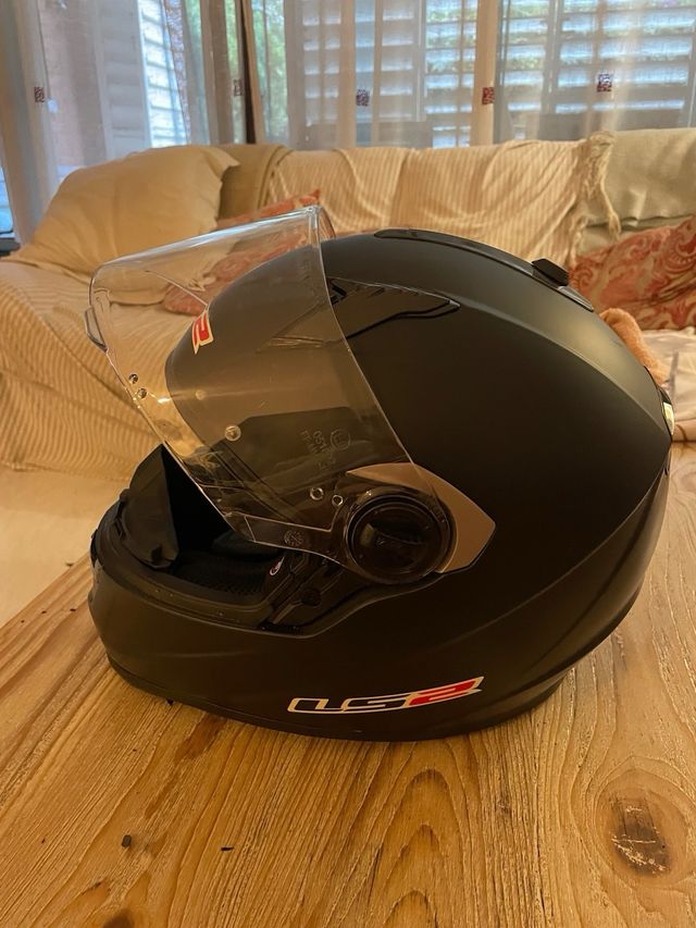 Casco integral moto LS2 negro mate