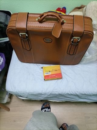 Maletín de cuero marrón Vanguard 59an,42alt,18fon