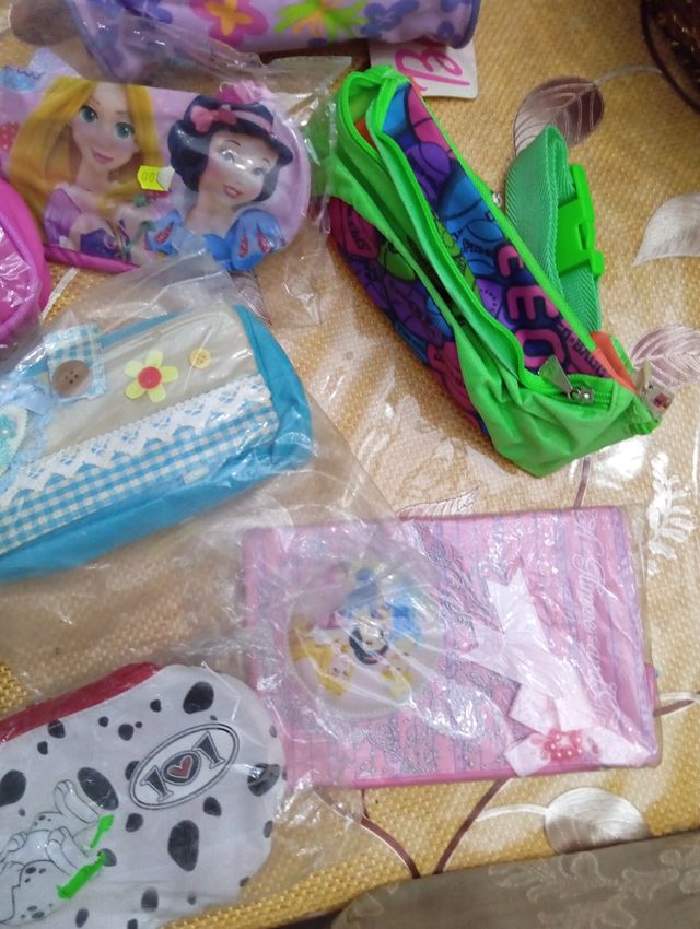 Astucci Scuola - 12 pezzi