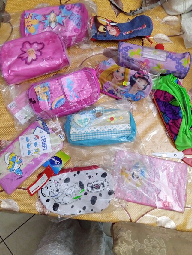 Astucci Scuola - 12 pezzi