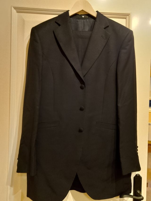 Traje azul raya diplomatica Marca Caramelo