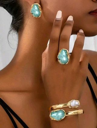 Joyas turquesa y oro