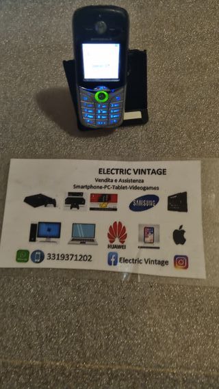 8671N-Cellulare Motorola C650