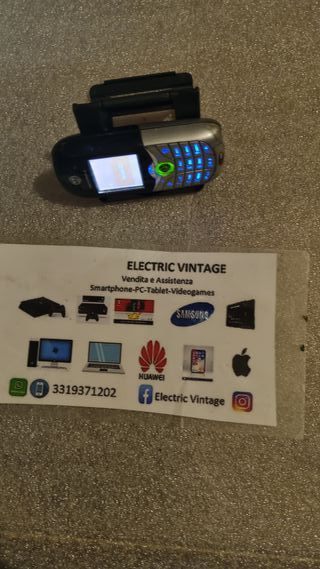 8671N-Cellulare Motorola C650