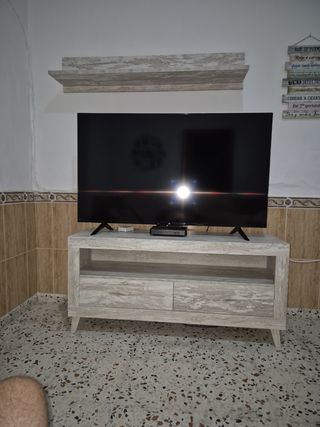 Mueble TV madera blanco roto