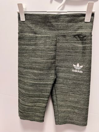 Shorts Adidas - Leggins Cortos Verde Oliva
