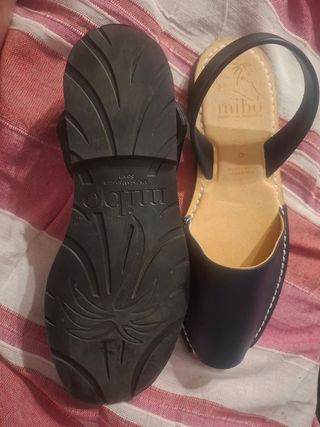 Abarcas Mibo negras - Talla 42