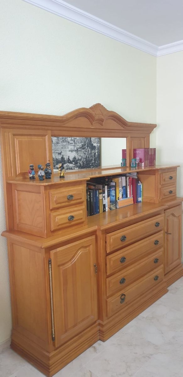 Muebles de salón comedor madera