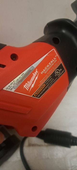 Sierra sable Milwaukee M18