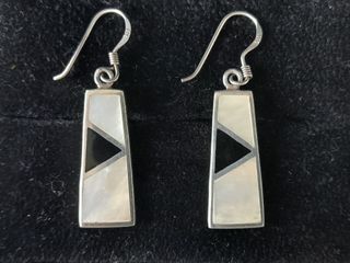 Pendientes de plata y azabache