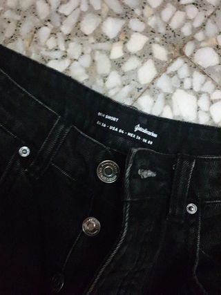 Shorts Pull&Bear negros, talla S